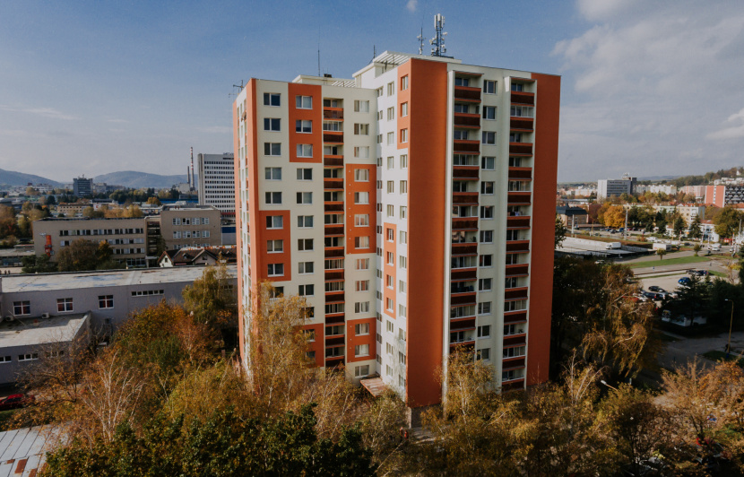 Apartment building Laborecká