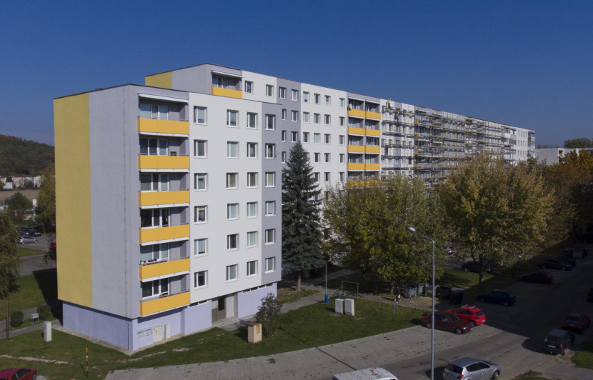 Apartment building Laborecká