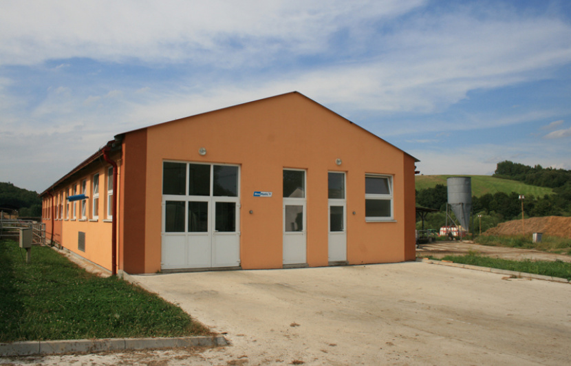 Dojáreň a kravín 